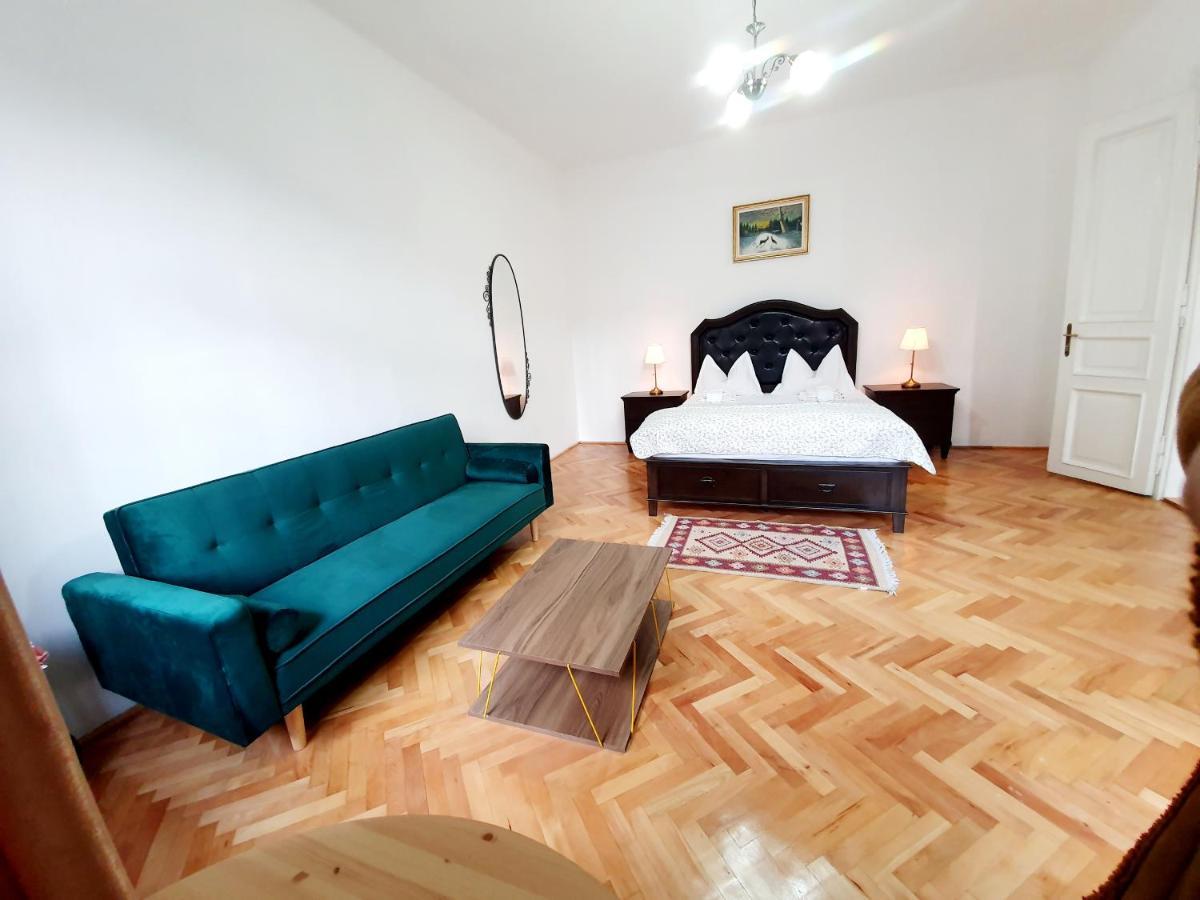 Maximus Apartments Сигишоара Экстерьер фото