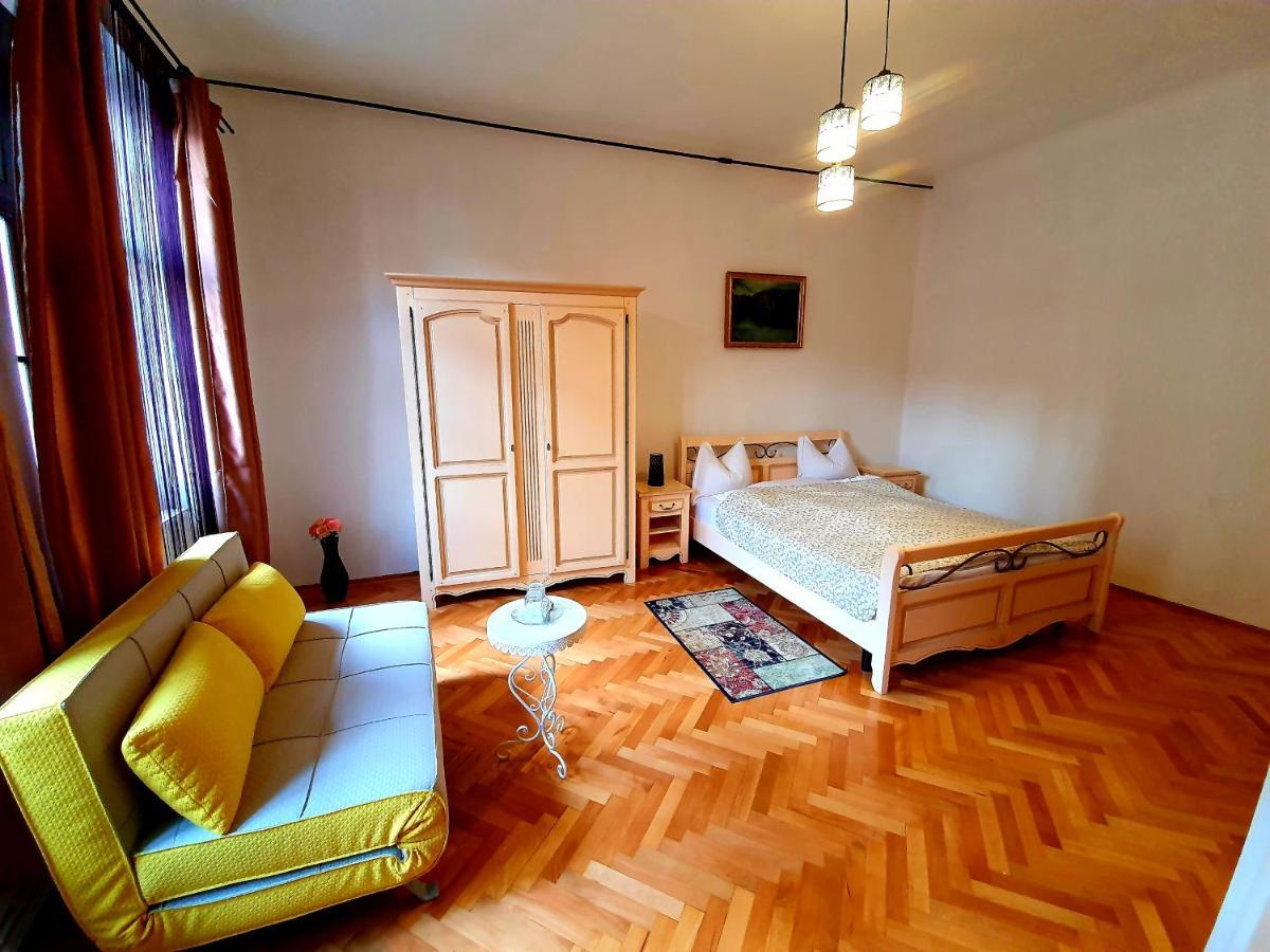 Maximus Apartments Сигишоара Экстерьер фото