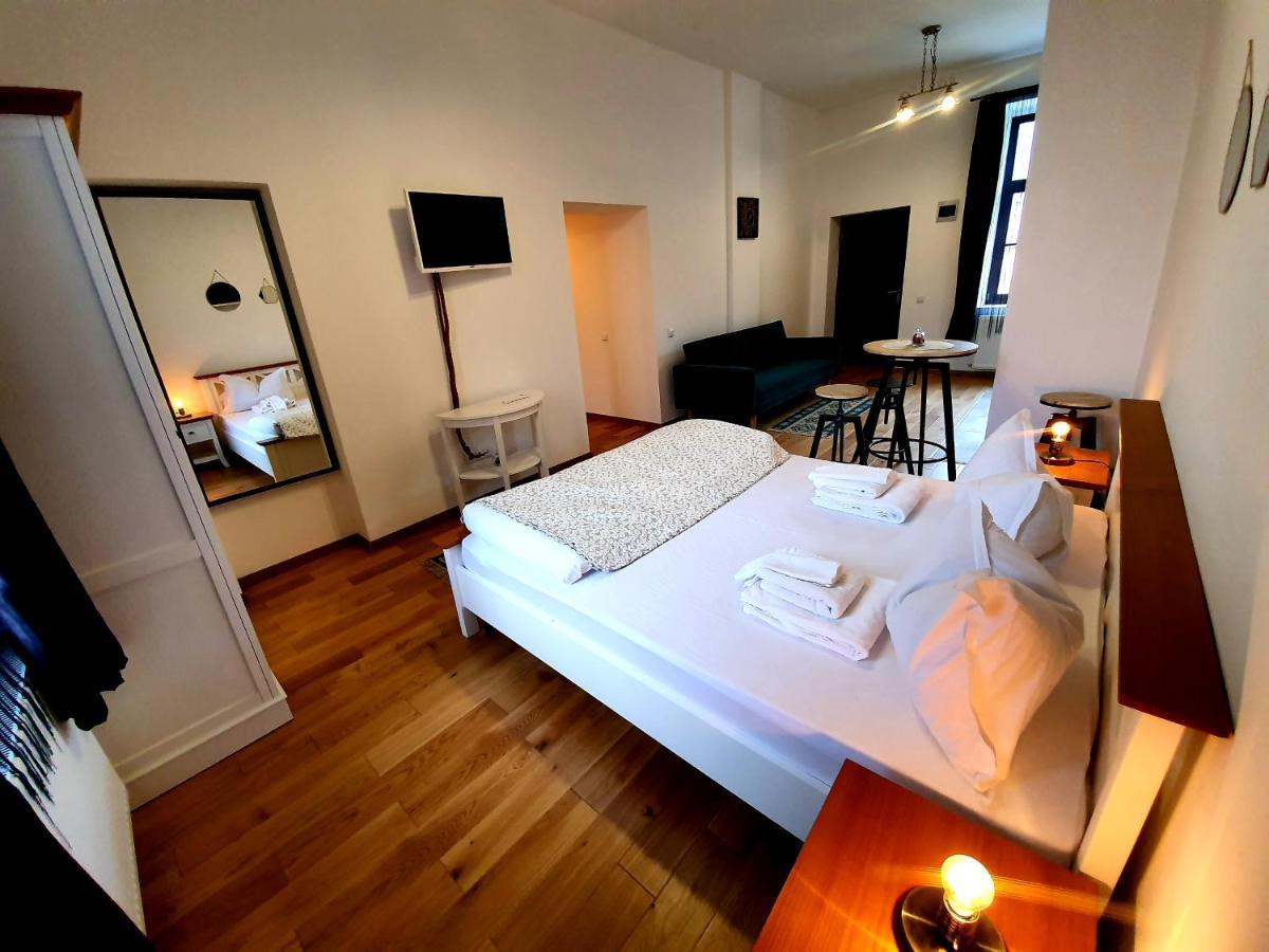 Maximus Apartments Сигишоара Экстерьер фото