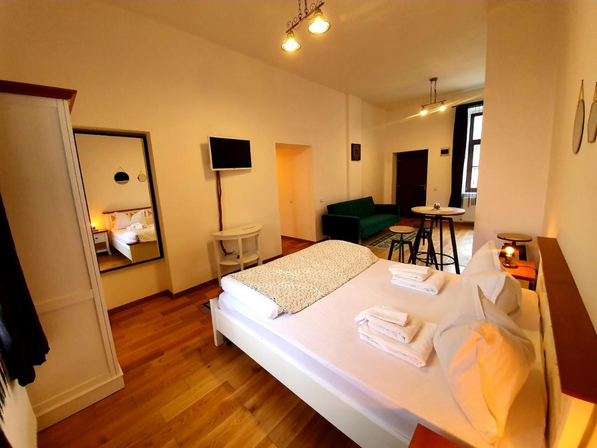 Maximus Apartments Сигишоара Экстерьер фото