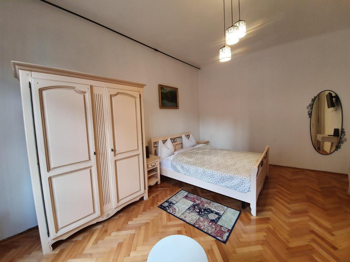 Maximus Apartments Сигишоара Экстерьер фото